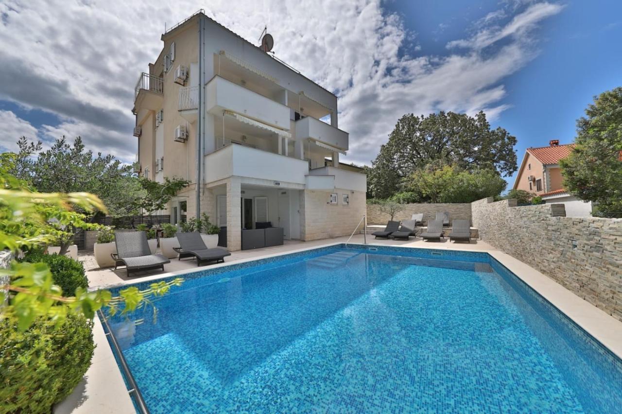 Apartament Seaside With A Swimming Pool Okrug Donji, Ciovo - 5244 Donji Okrug (Ciovo)
